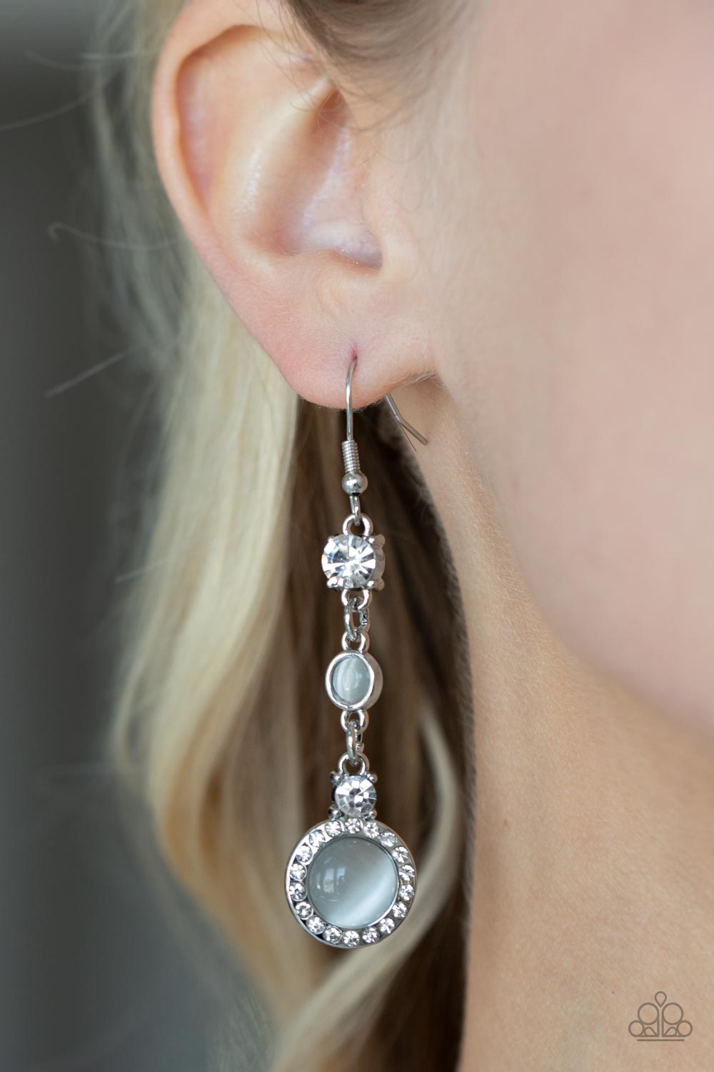 Epic Elegance - White Earring Paparazzi E0386