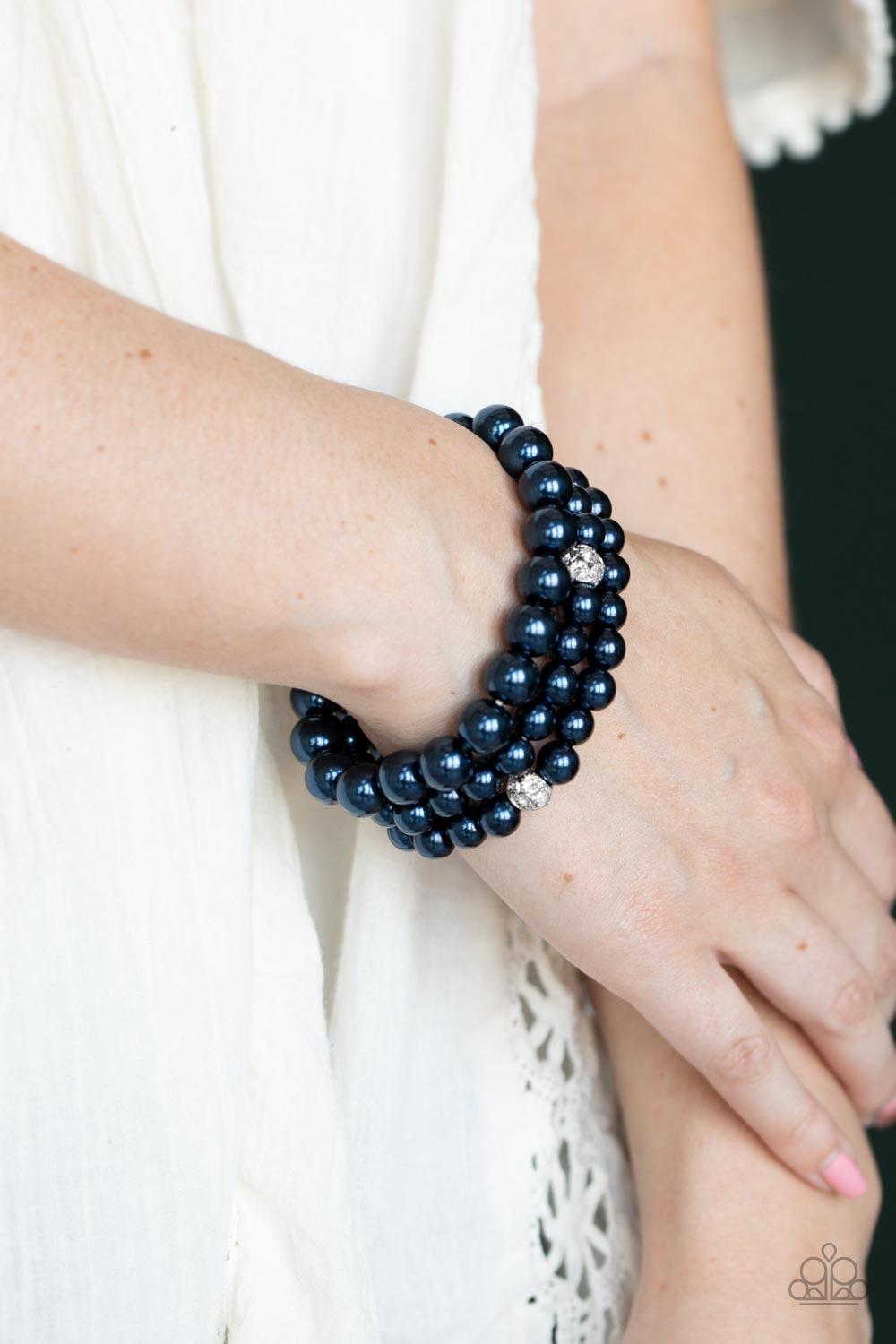 Here Comes The Heiress - Blue Bracelet Paparazzi B0065