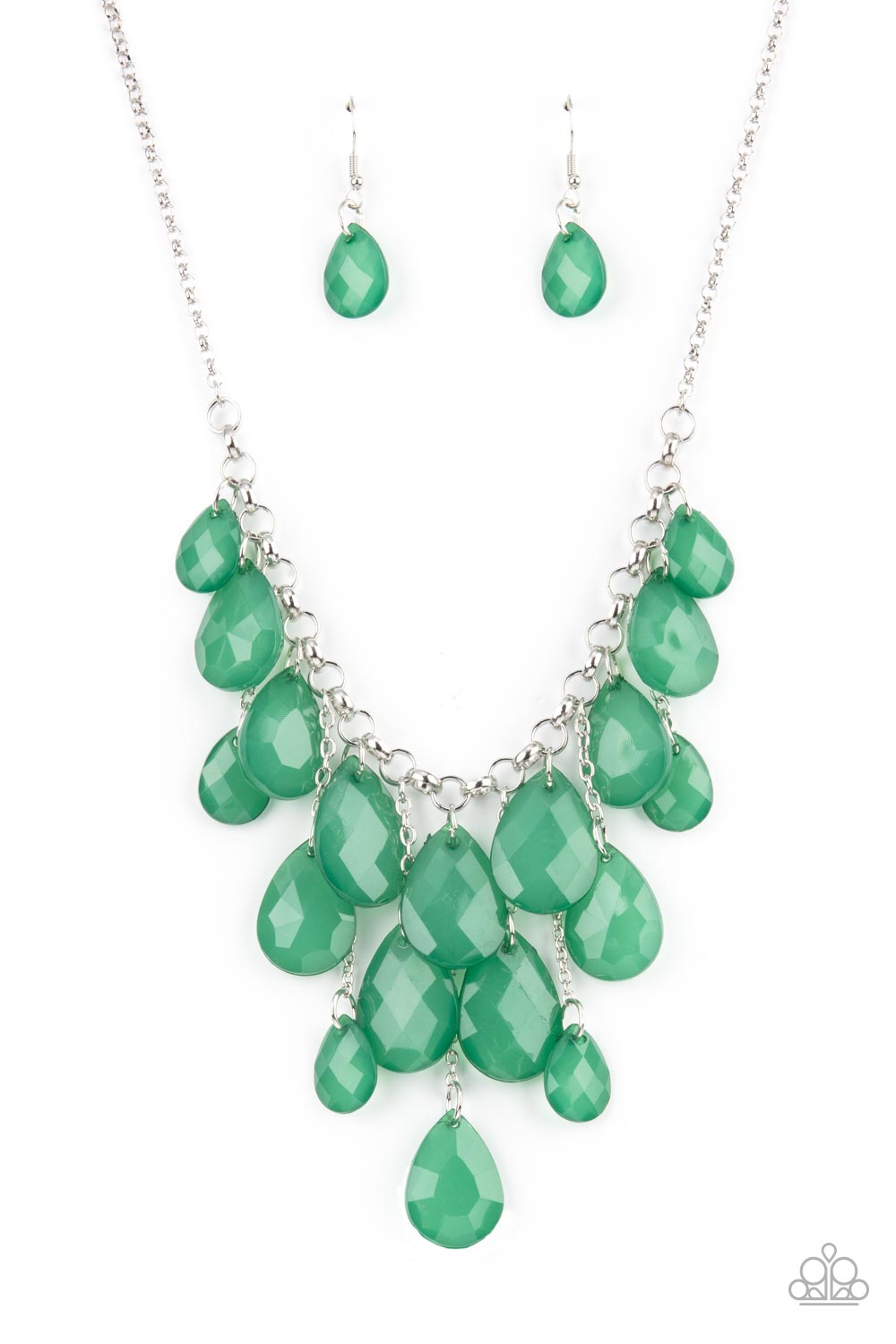 Front Row Flamboyance - Green Necklace Paparazzi N0463