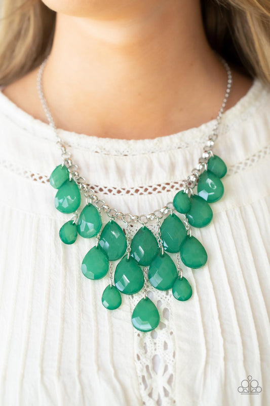 Front Row Flamboyance - Green Necklace Paparazzi N0463