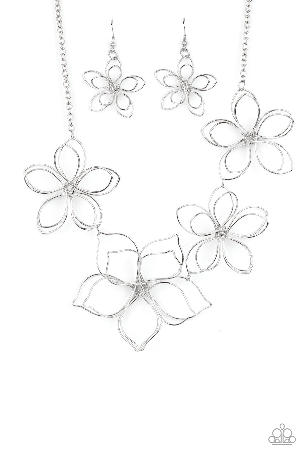 Flower Garden Fashionista - Silver Necklace Paparazzi N0649