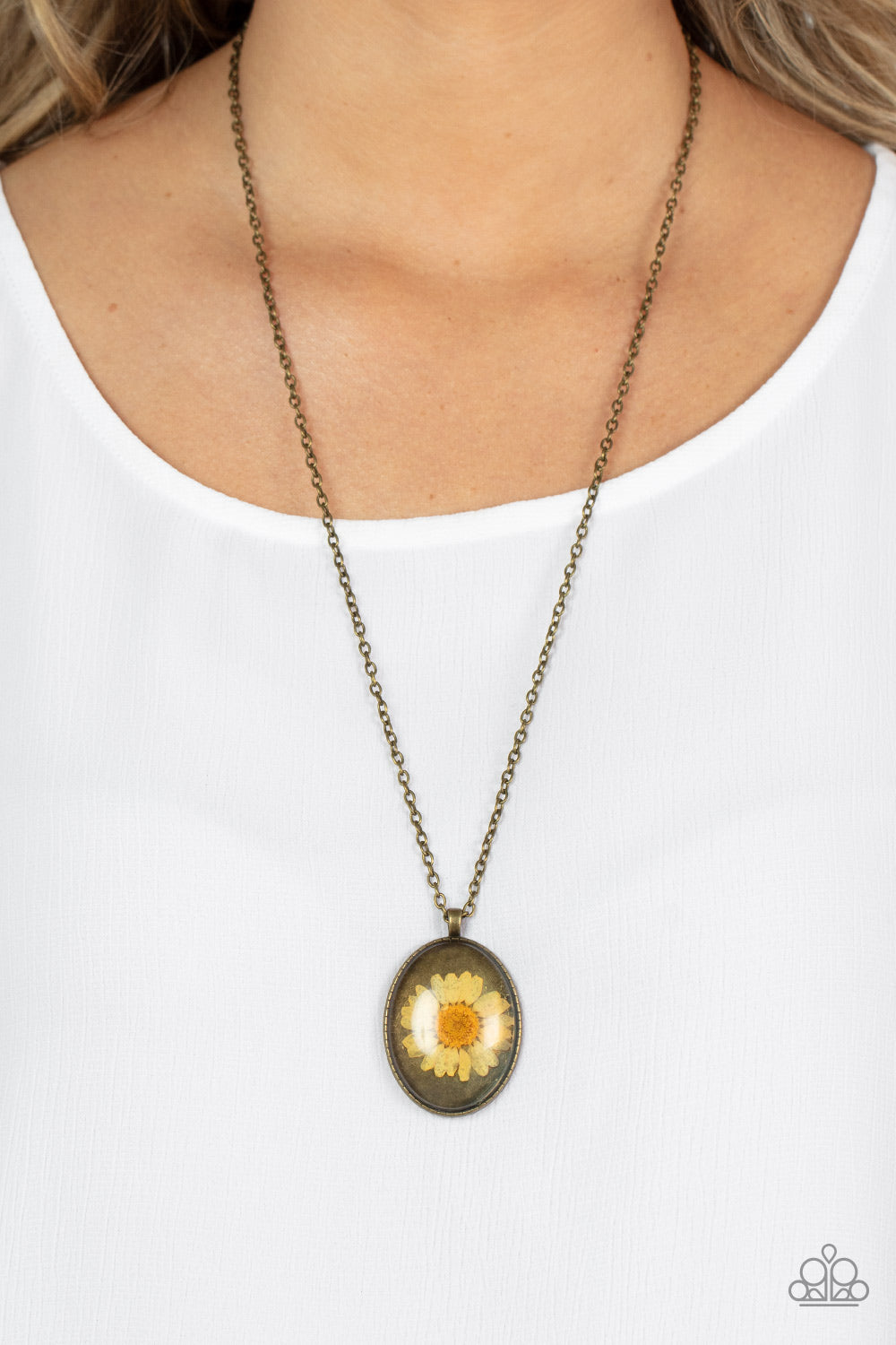 Prairie Passion - Orange Flower Necklace Paparazzi N0736