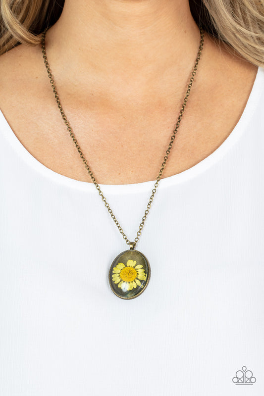 Prairie Passion - Yellow Flower Necklace Paparazzi N0985