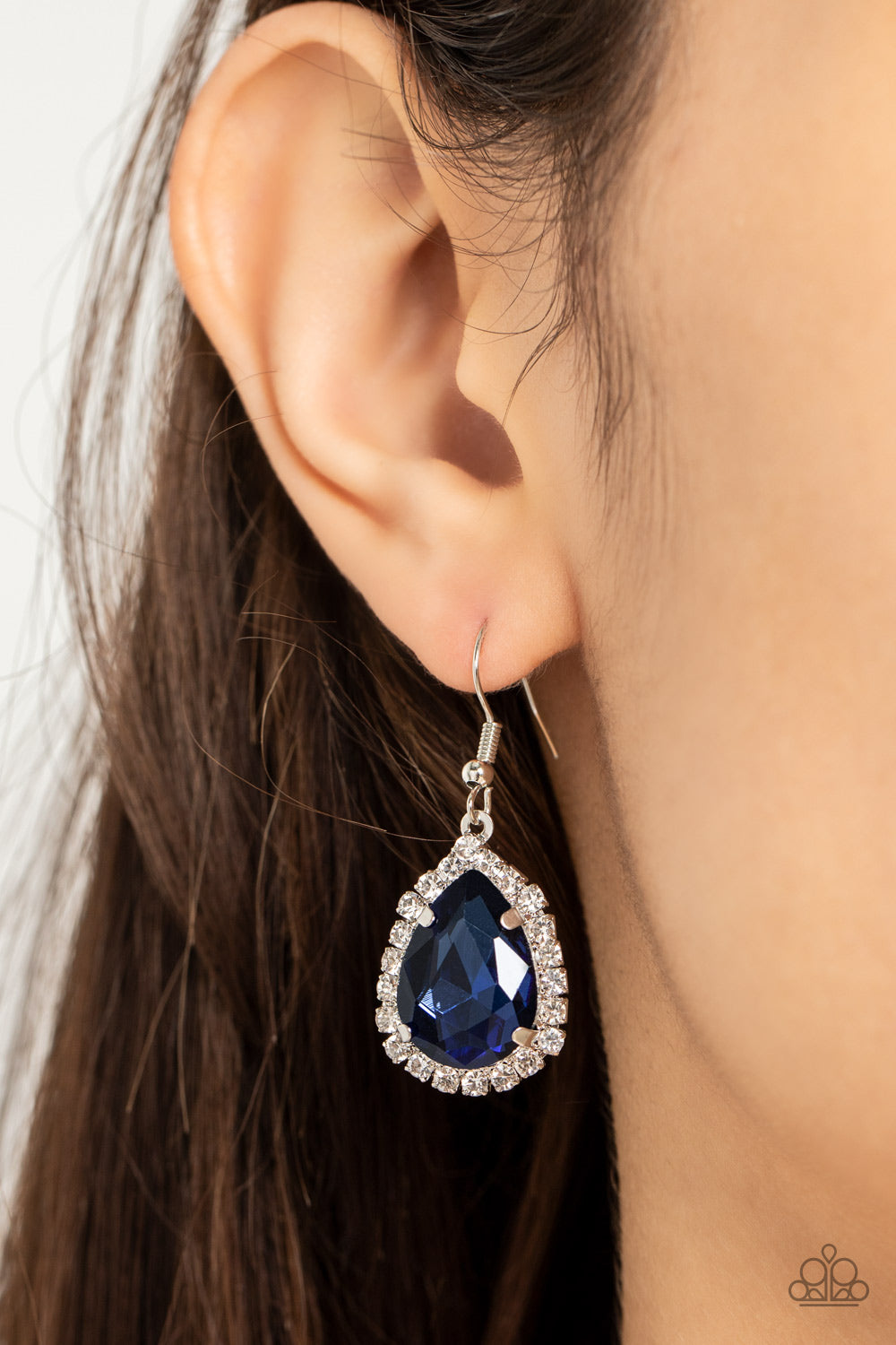 Bippity Boppity BOOM! - Blue Teardrop Gem & White Rhinestone Earring E1340