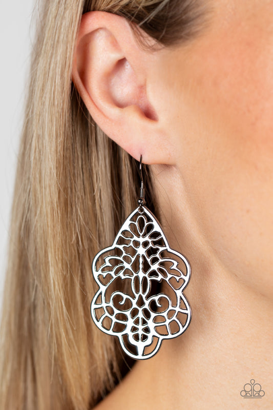 Festive Foliage - Black Gunmetal Filigree Earring Paparazzi E1319