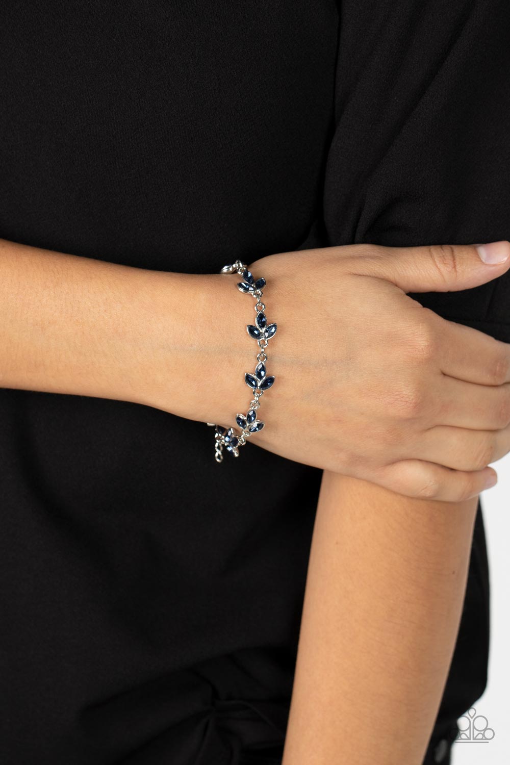 Gala Garland - Blue Rhinestone Bracelet Paparazzi B0362