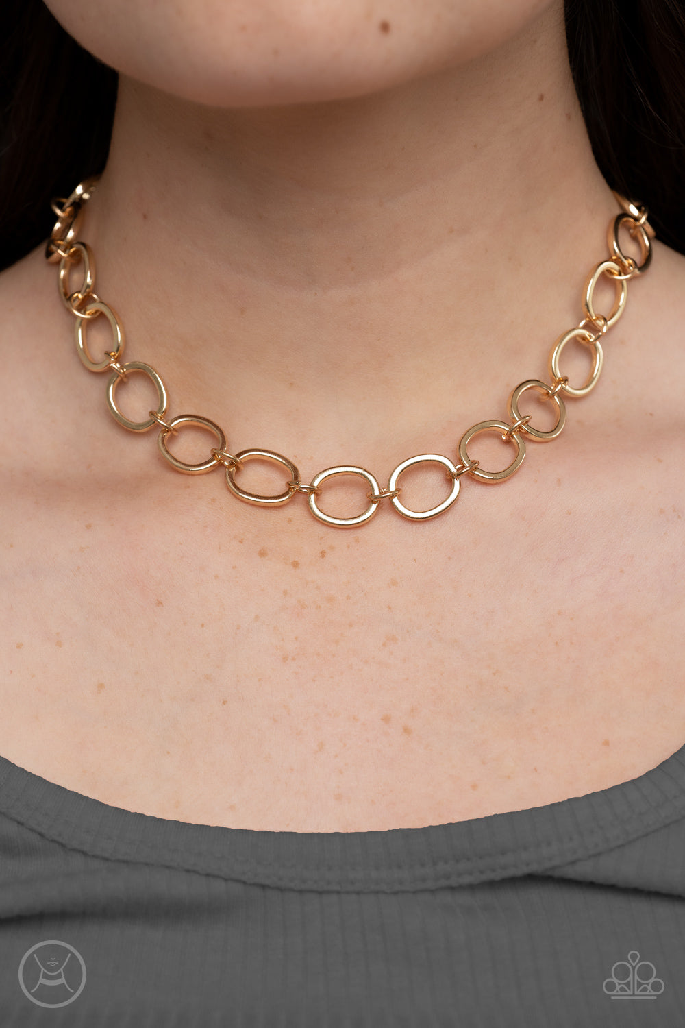 90s Nostalgia - Gold Choker Necklace Paparazzi N0731