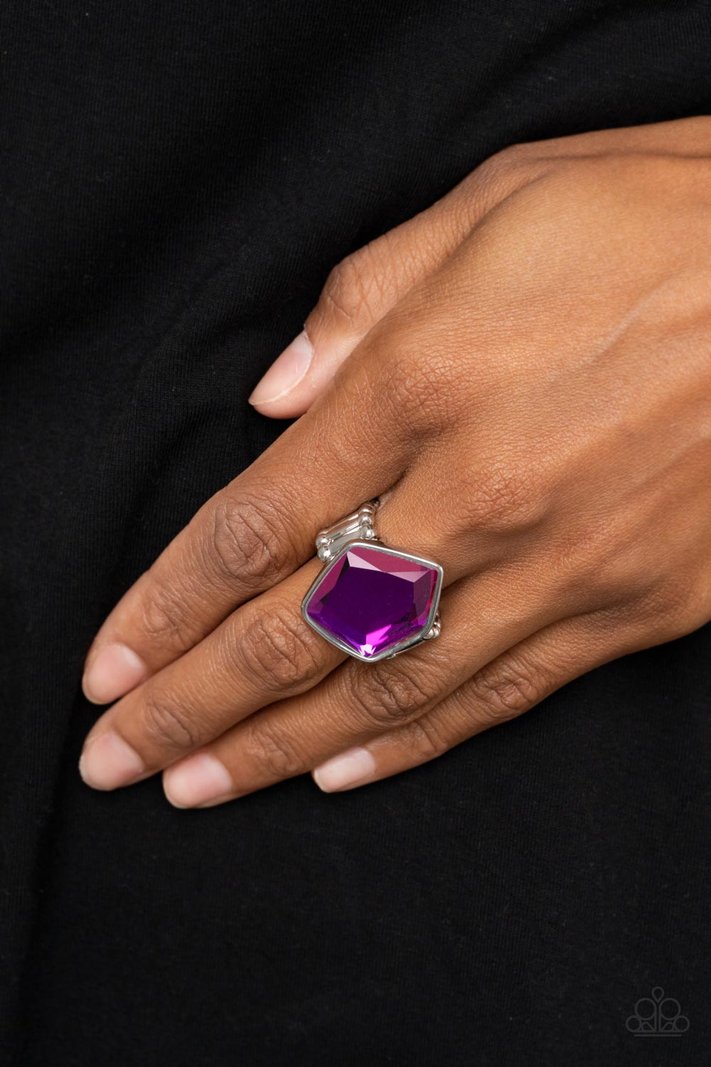 Abstract Escapade - Purple UV Finish Gem Geometric Ring Paparazzi R0401