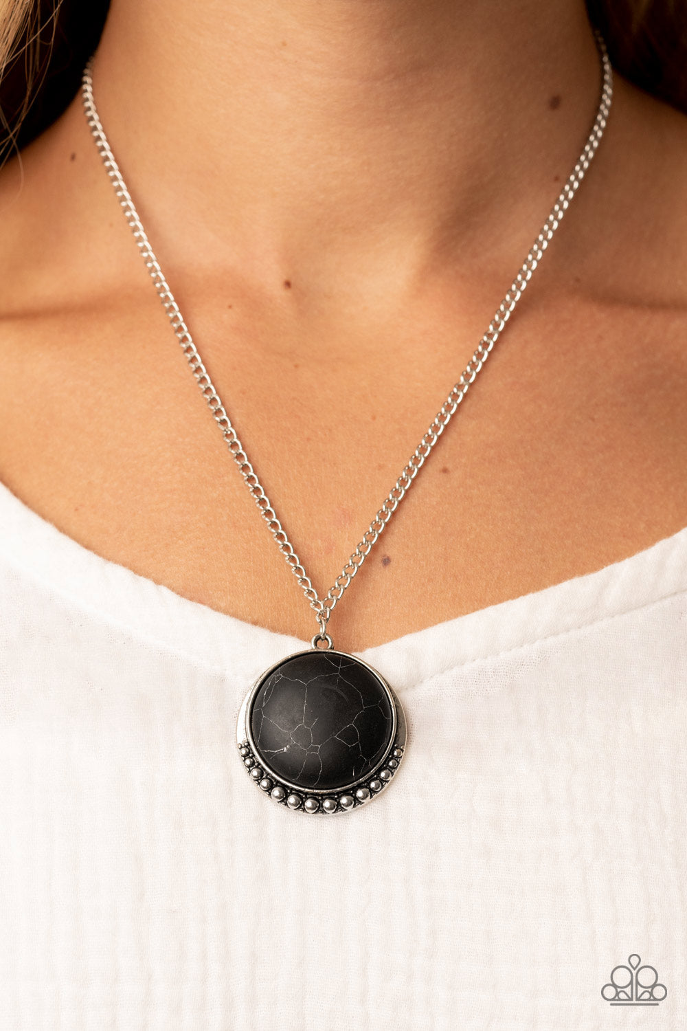 Mojave Moon - Black Stone Santa Fe Style Necklace Paparazzi N1398