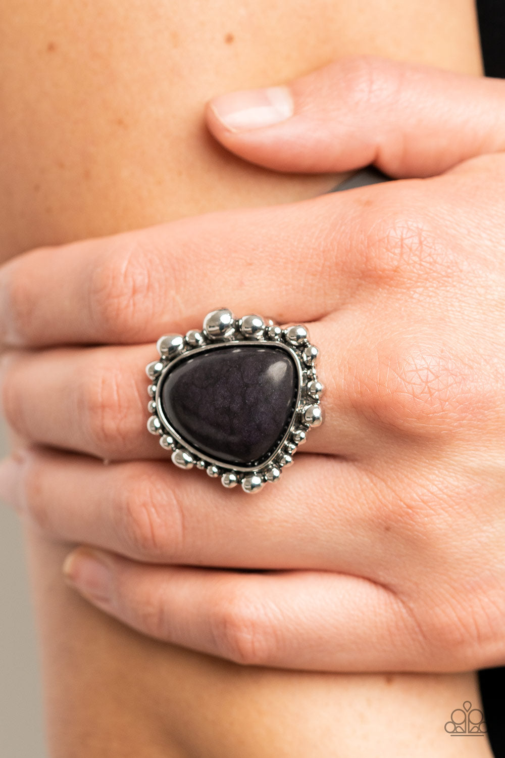 Dont DWELLER on It - Black Stone And Silver Ring Paparazzi R0306