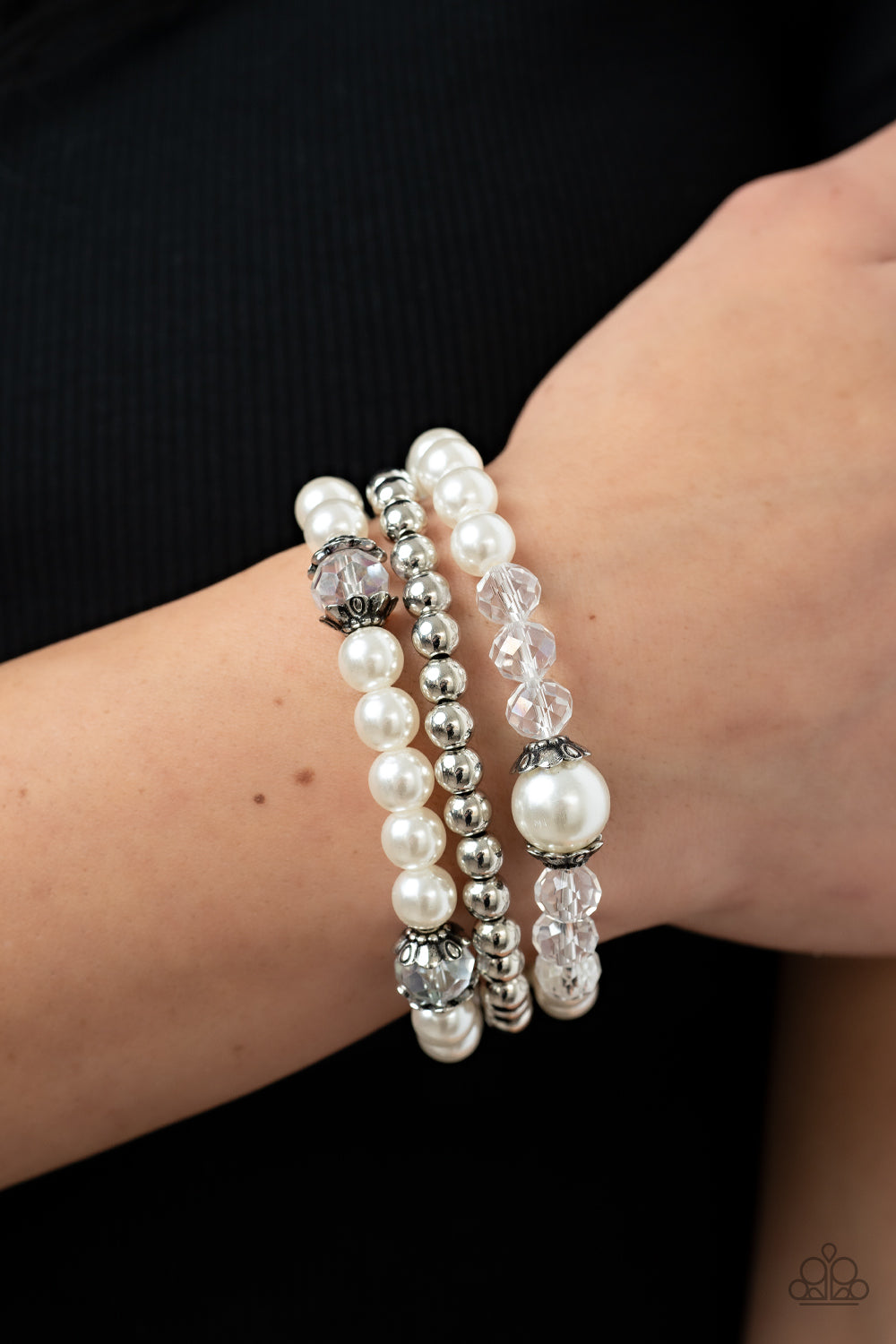 Positively Polished - White Pearl and Silver Bead Bracelet Paparazzi B0491