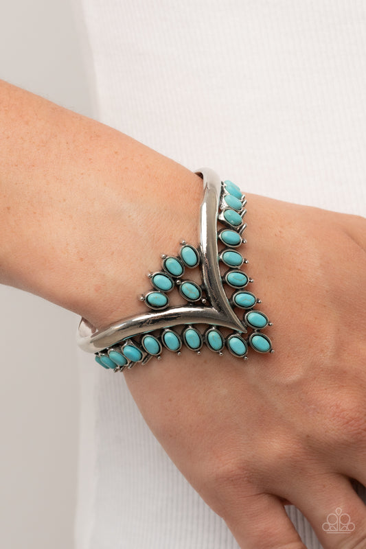 Teton Tiara - Blue Turquoise Stone Santa Fe Style Cuff Bracelet Paparazzi B0854