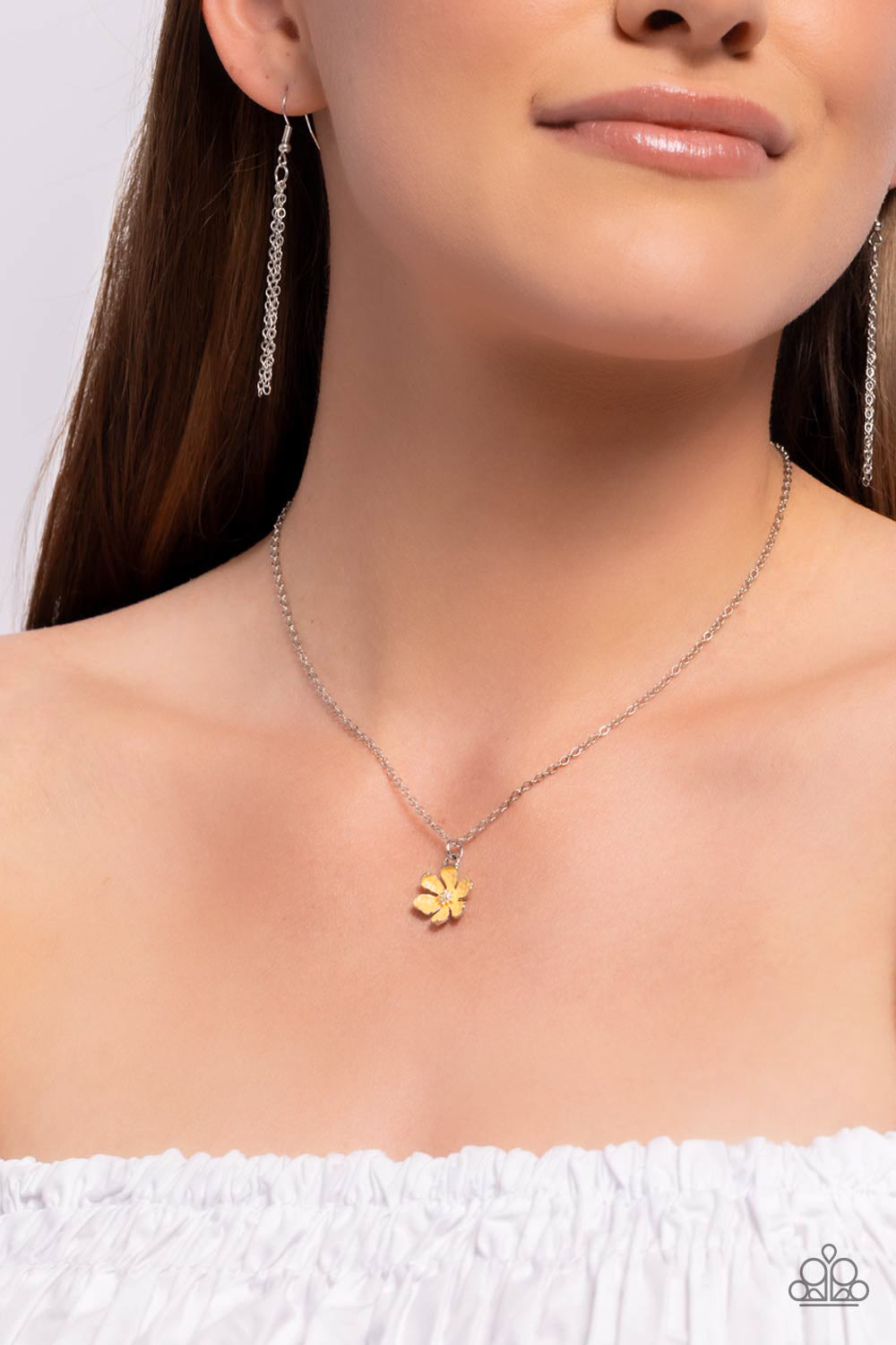 Cottage Retreat - Yellow Flower Dainty Necklace Paparazzi N1872