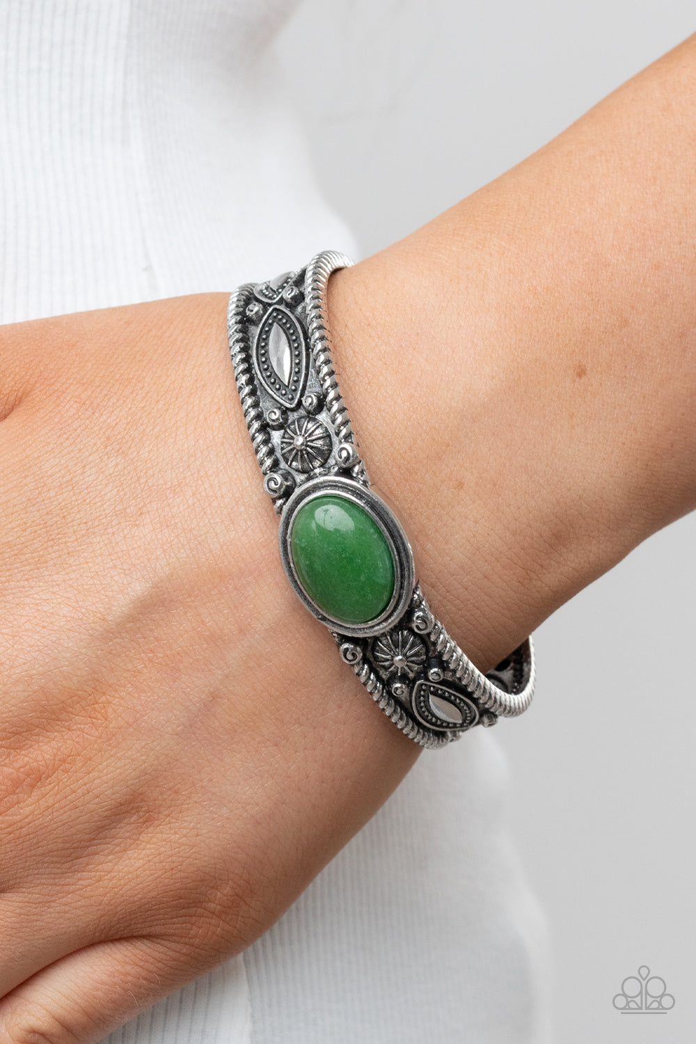 Rural Repose - Green Jade Stone Antiqued Silver Cuff Bracelet Paparazzi B1051