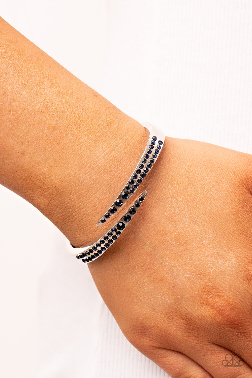 Sideswiping Shimmer - Blue Rhinestone Bracelet Paparazzi B0570