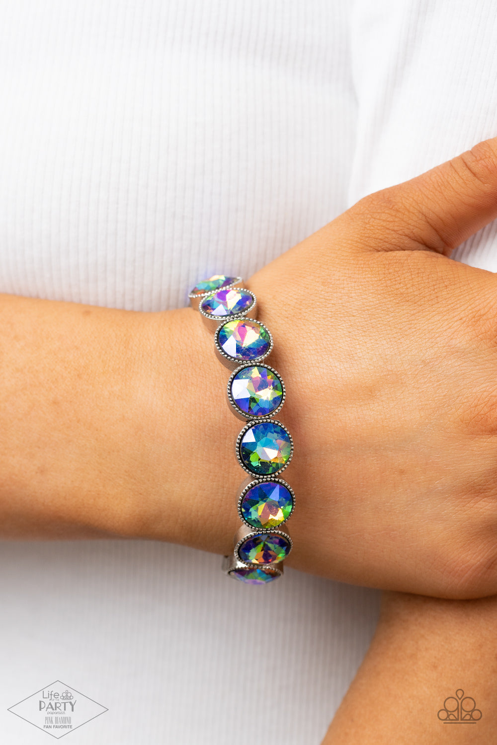 Number One Knockout - Multi Iridescent Blue Gem Bracelet Pink Diamond Exclusive Life Of The Party Paparazzi B0559