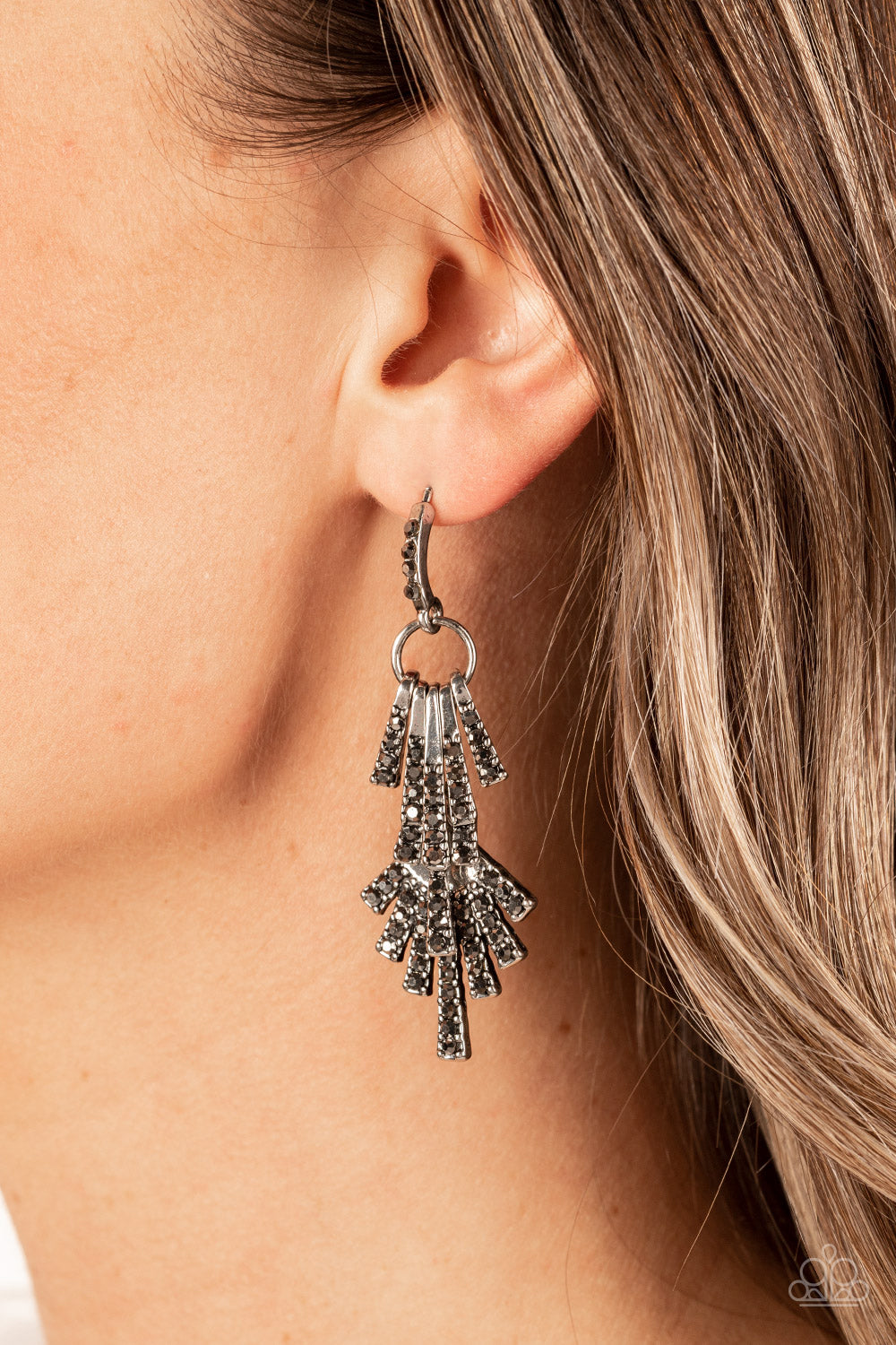 Fan of Glam - Silver Hematite Rhinestone Earring Paparazzi E0972