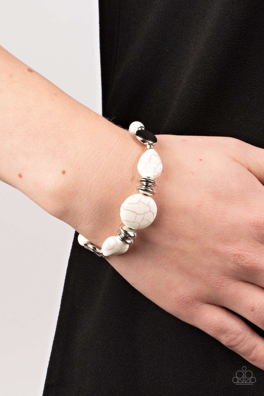 Mesa Vista - White Stone Bead Santa Fe Style Bracelet Paparazzi B1183