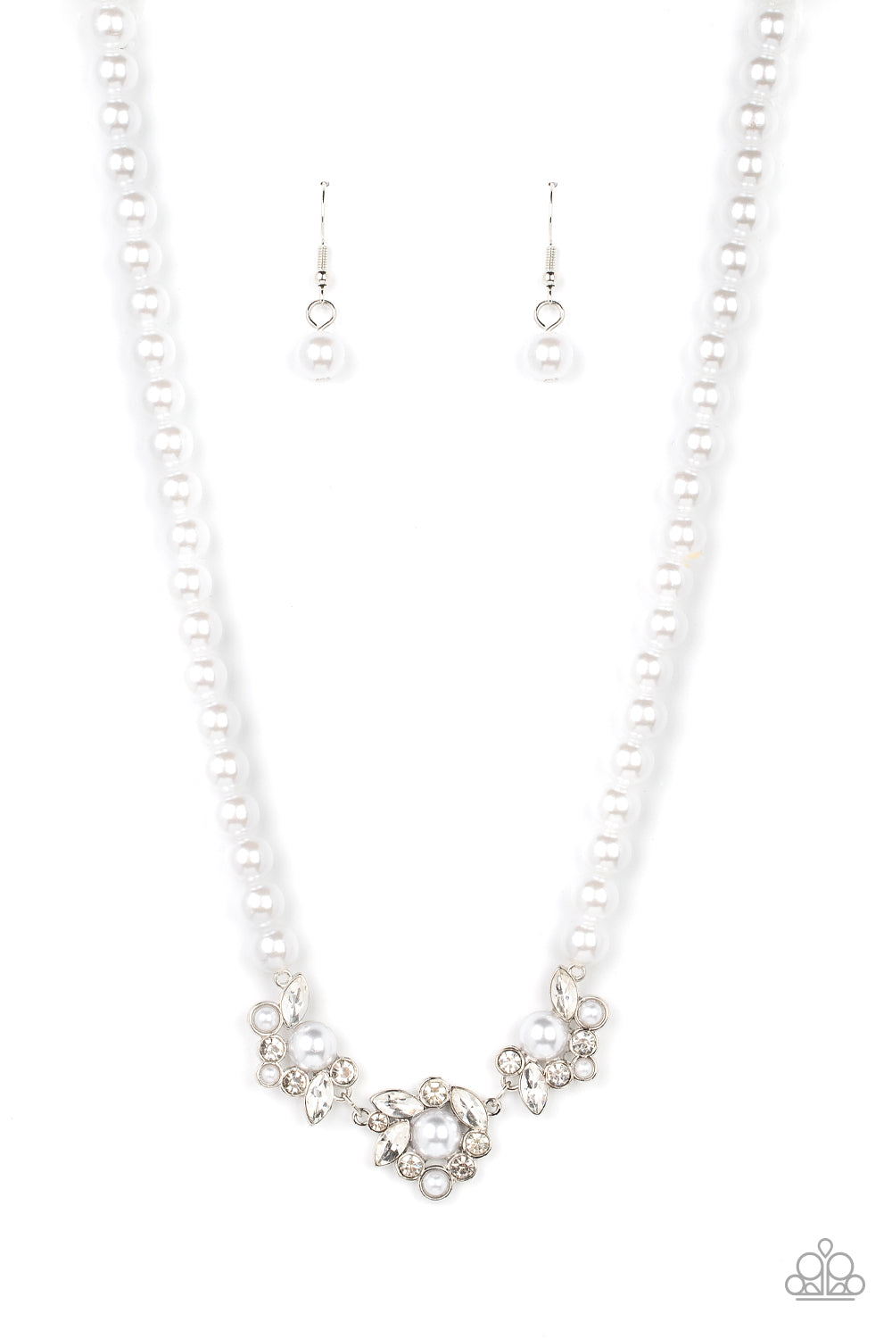 Royal Renditions - White Pearl & Rhinestone Necklace Paparazzi N1227