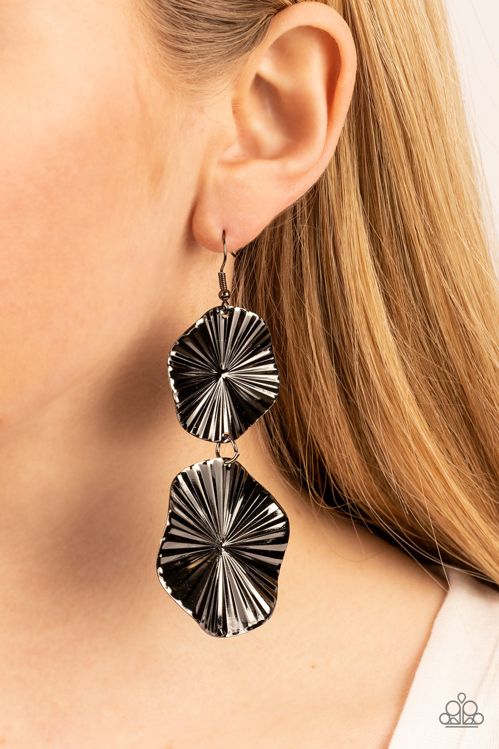 In Your Wildest FAN-tasy - Black Gunmetal Folded Metal Disc Earring Paparazzi E1056