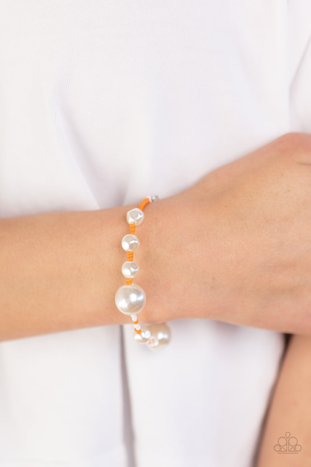 Contemporary Coastline - Orange And White Seed Bead With Pearl Bracelet Paparazzi B0712