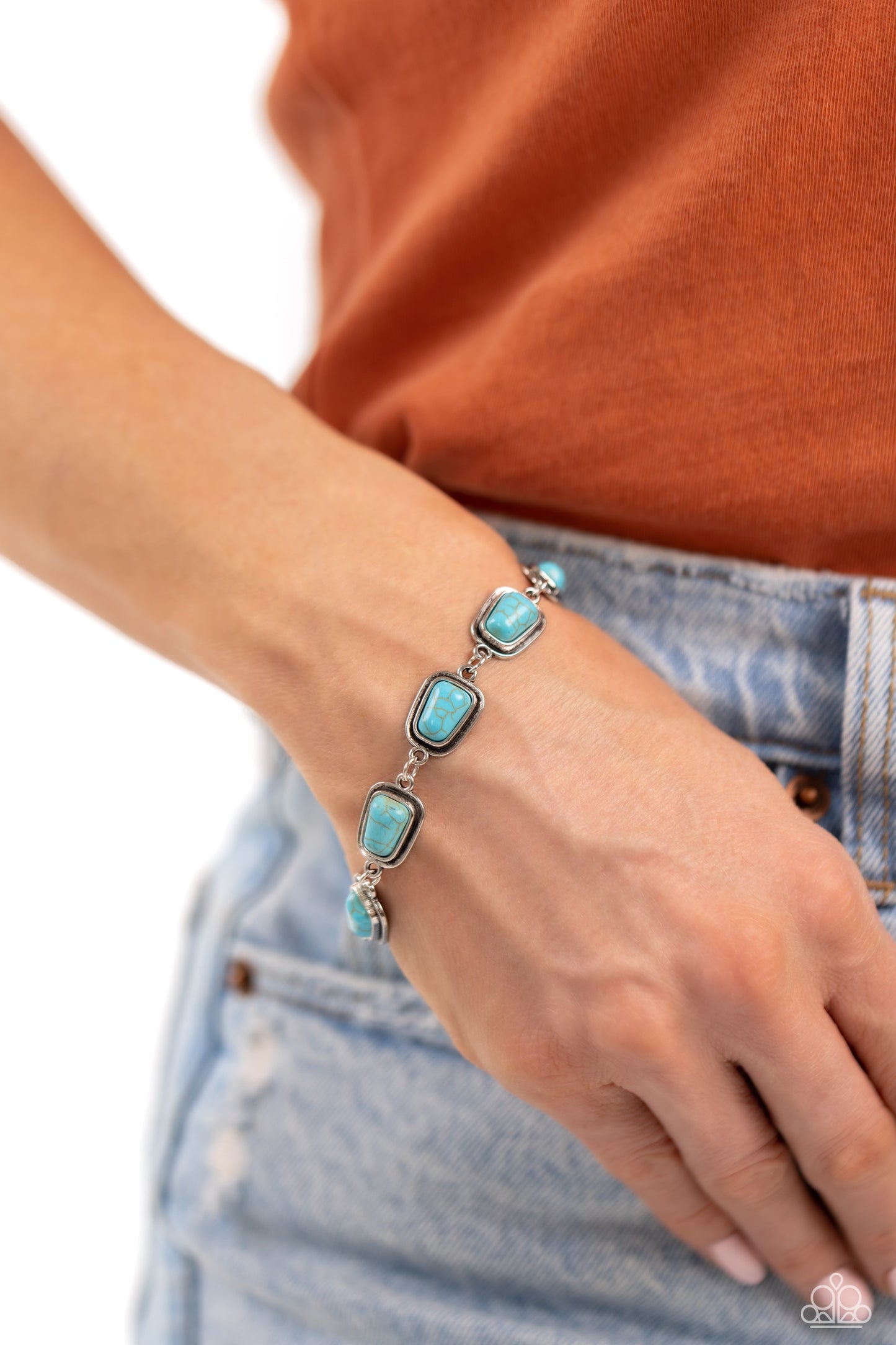 Chasing Canyons - Blue Turquoise Stone Santa Fe Style Bracelet Paparazzi B0615