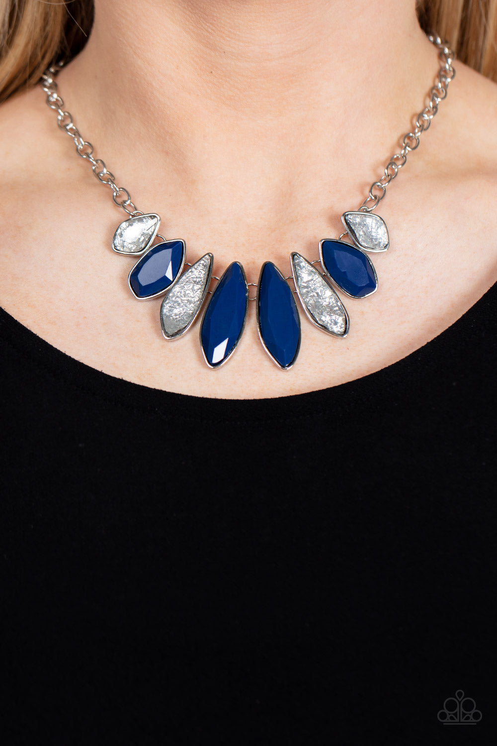 Crystallized Couture - Blue Gem & Metallic Look Necklace Paparazzi N1390