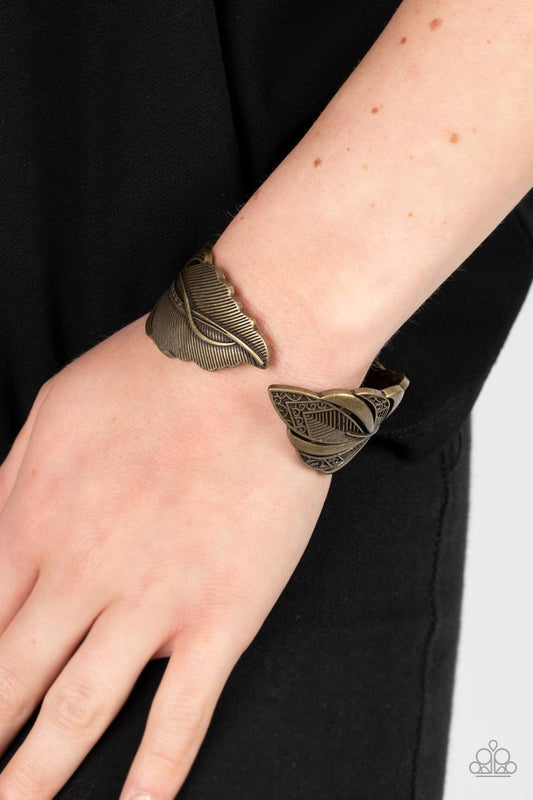 American Art - Brass Antiqued Feather Hinge Bracelet Paparazzi B0850