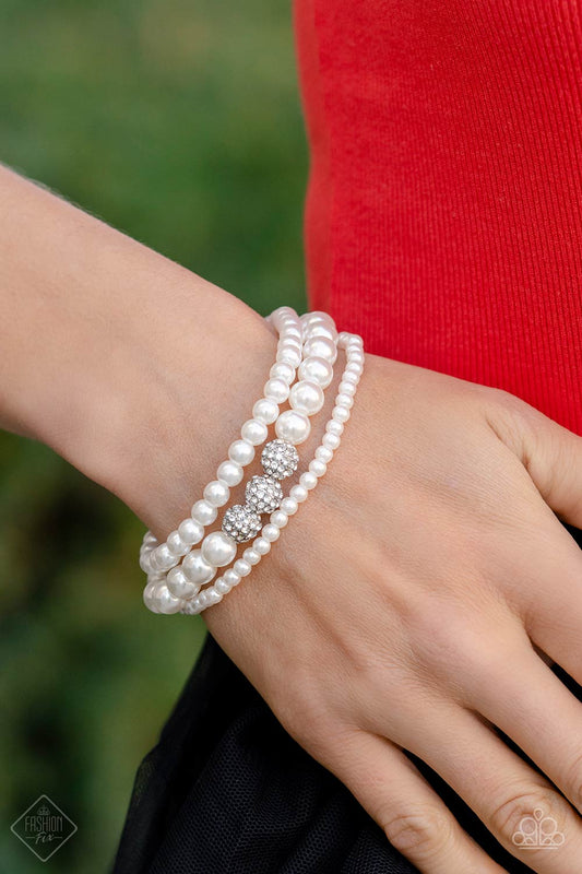 Showy Soprano - White Pearl & Rhinestone Stretch Bracelet Fashion Fix December 2022 Paparazzi B0874