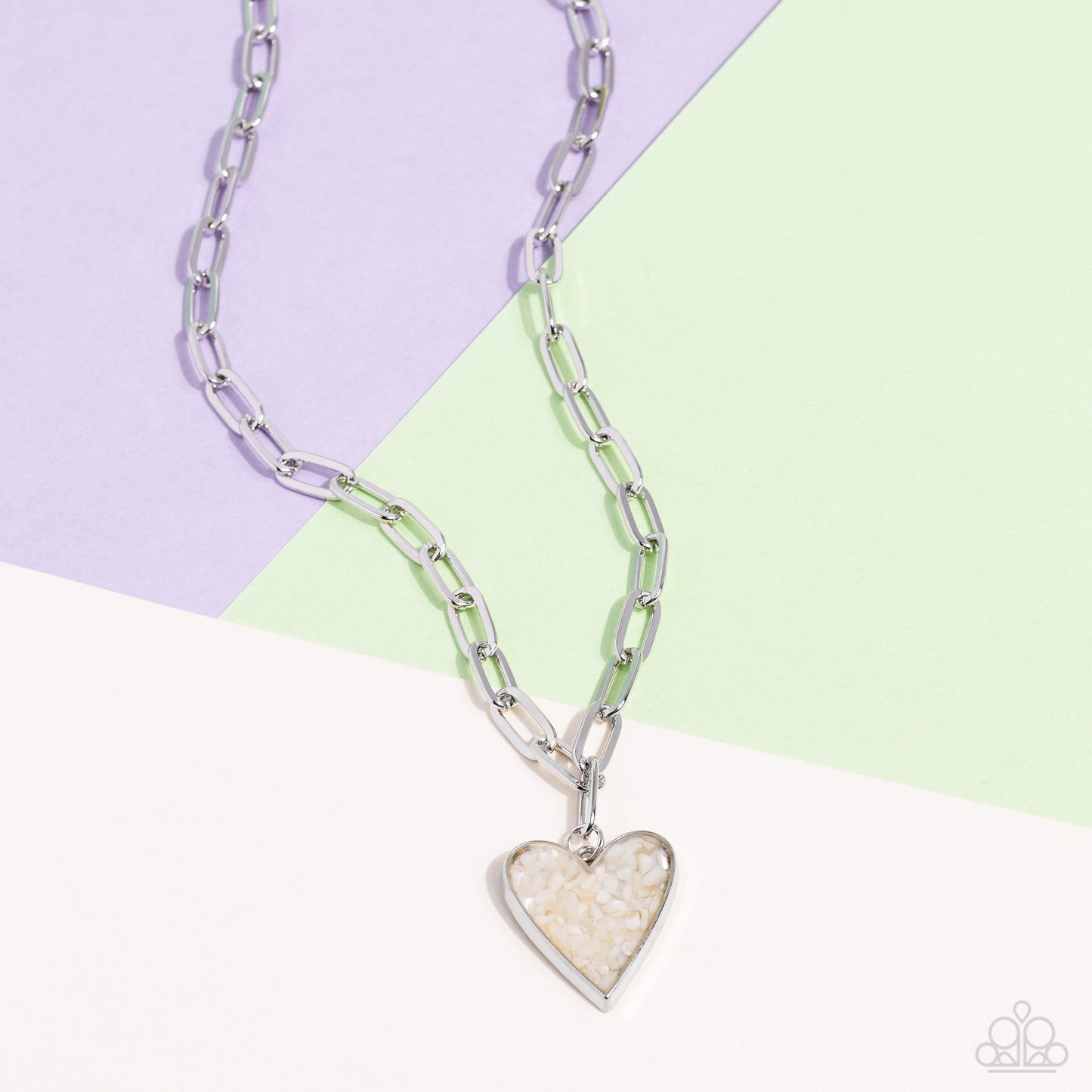 Kiss and SHELL - White Shell Fleck Heart Necklace Paparazzi N1603