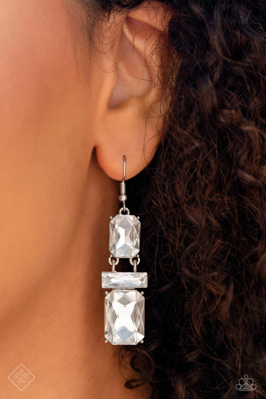 CHAIN Check - White Gem Earring Fasshion Fix March 2023 Paparazzi E1258