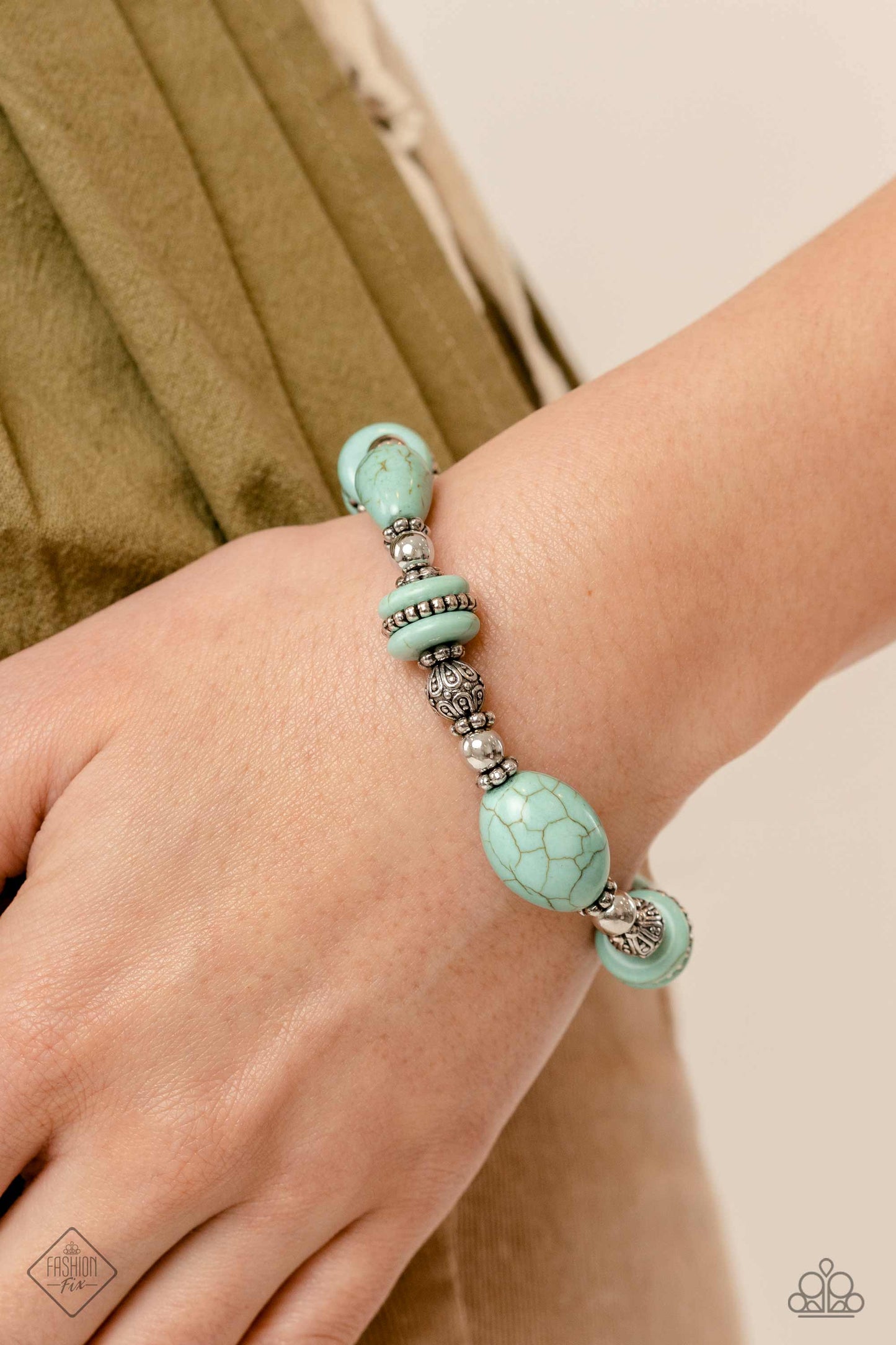 Changing Cleopatra - Blue Turquoise Stone Stretch Bracelet Santa Fe Style Fashion Fix May 2023 Paparazzi B1156