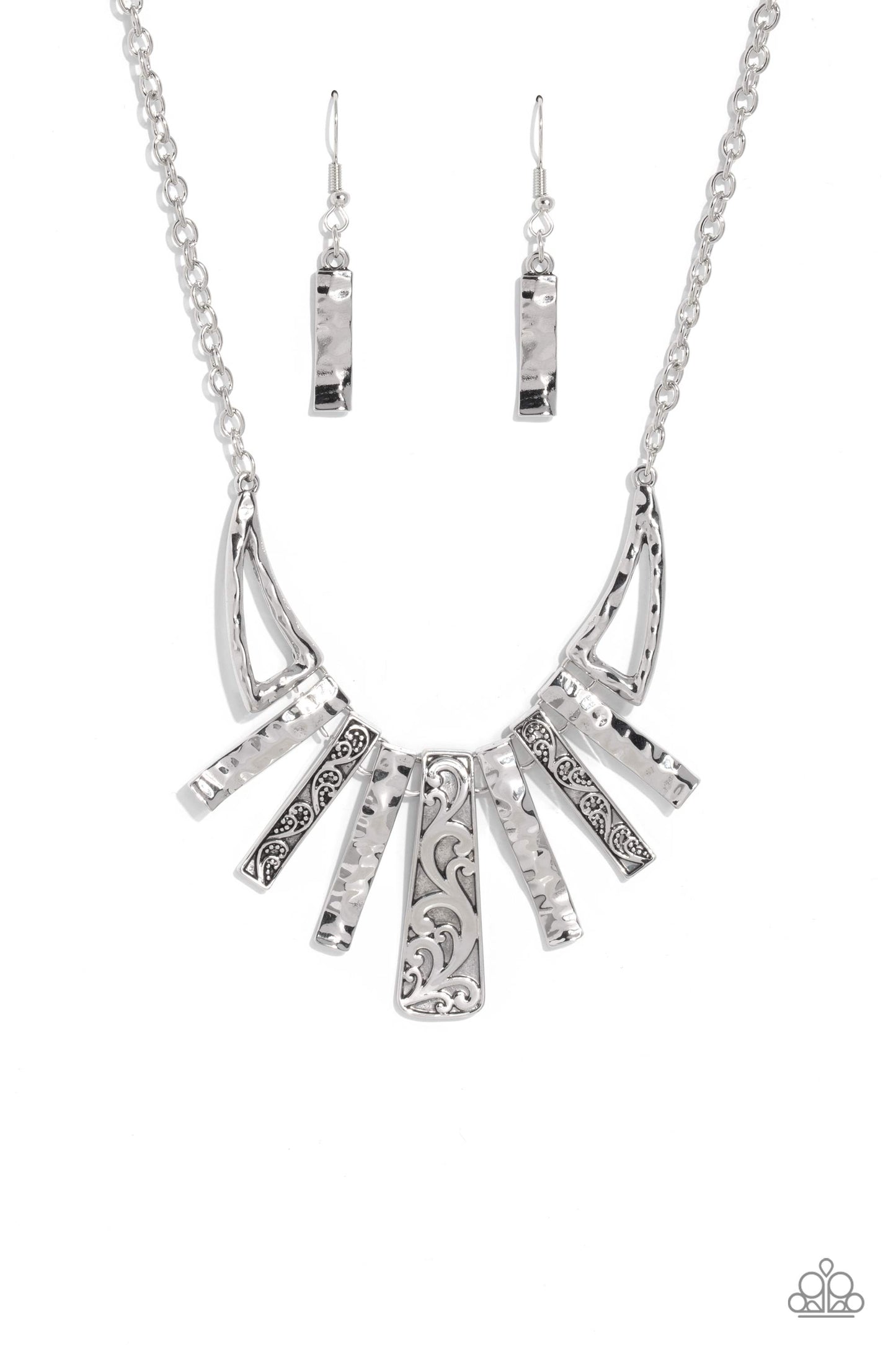 Paisley Pastime - Silver Hammered & Warped Bar Santa Fe Style Necklace Paparazzi N1744