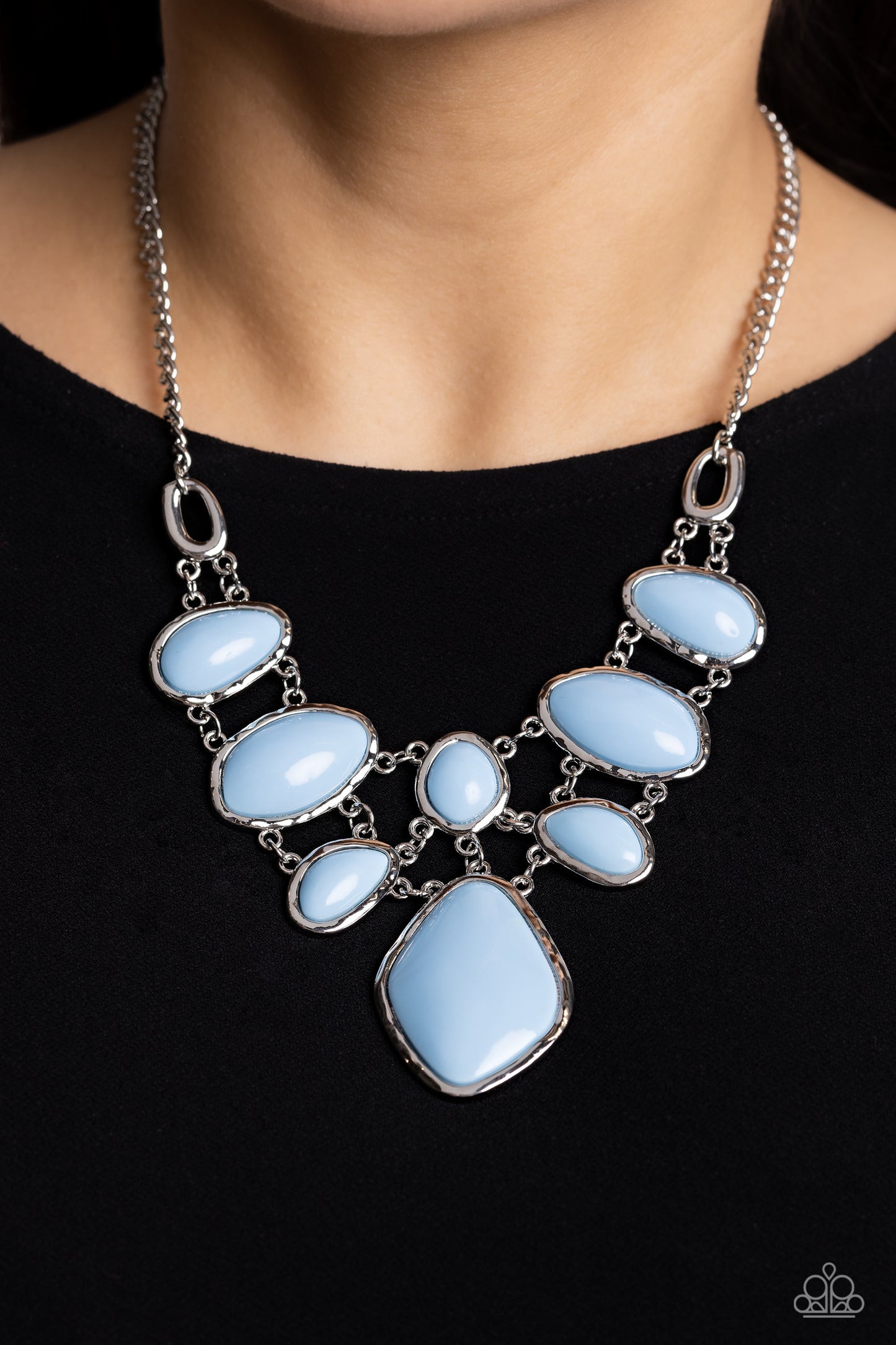 Dreamily Decked Out - Blue Summer Song Oval Necklace Paparazzi N1914