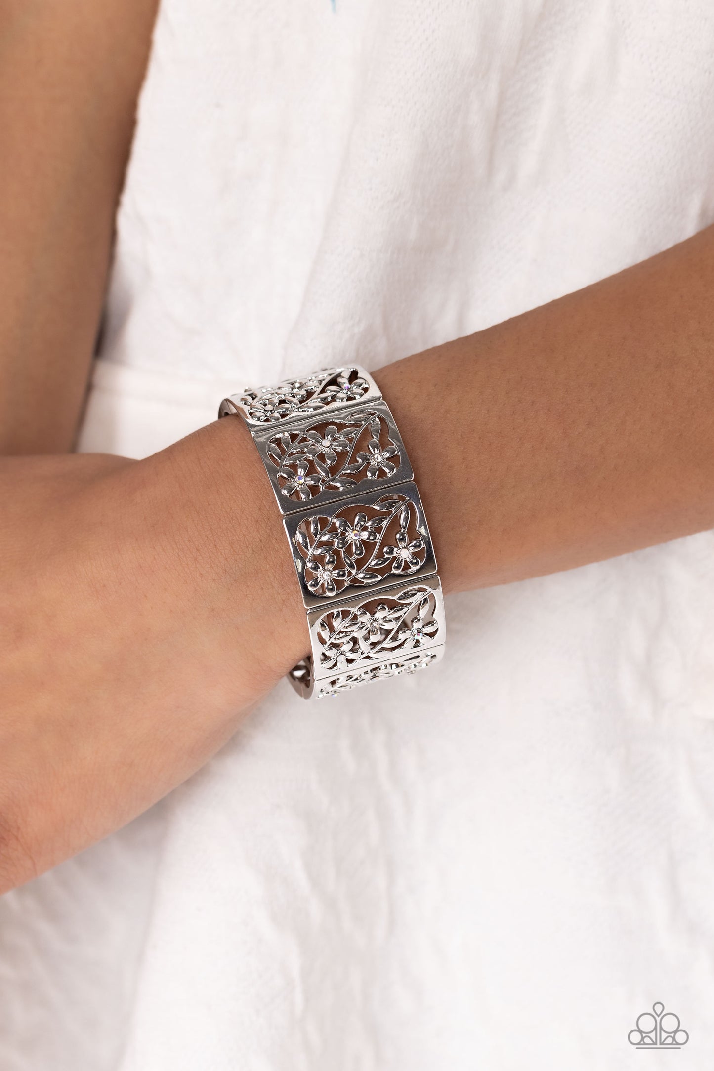 Garden Walls - White & Iridescent Rhinestone Leafy Filigree Stretch Bracelet Paparazzi B1316