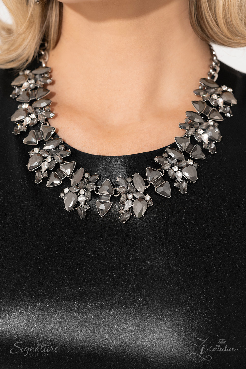 The J.J. Zi Collection Necklace 2023 Paparazzi