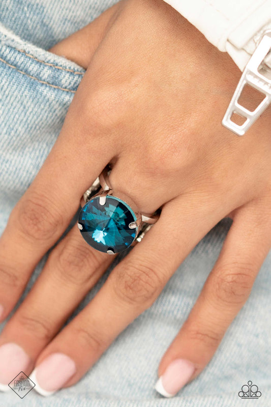 Pronged Powerhouse - Blue Faceted Shimmer Ring Fashion Fix August 2023 Paparazzi R0507