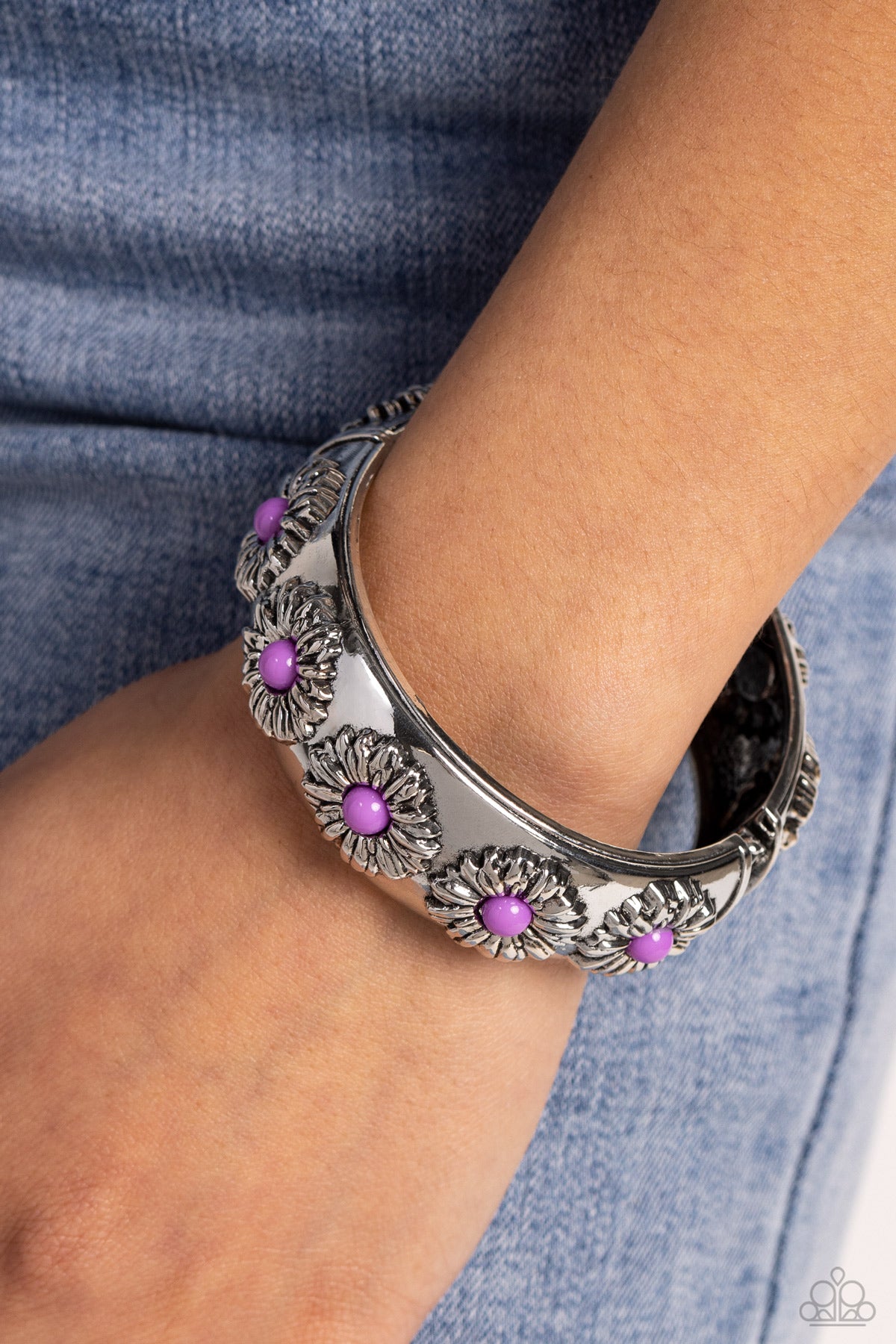 Taking FLORAL - Purple lavender Bead Silver Sunflower Hinge Bracelet Paparazzi B1221