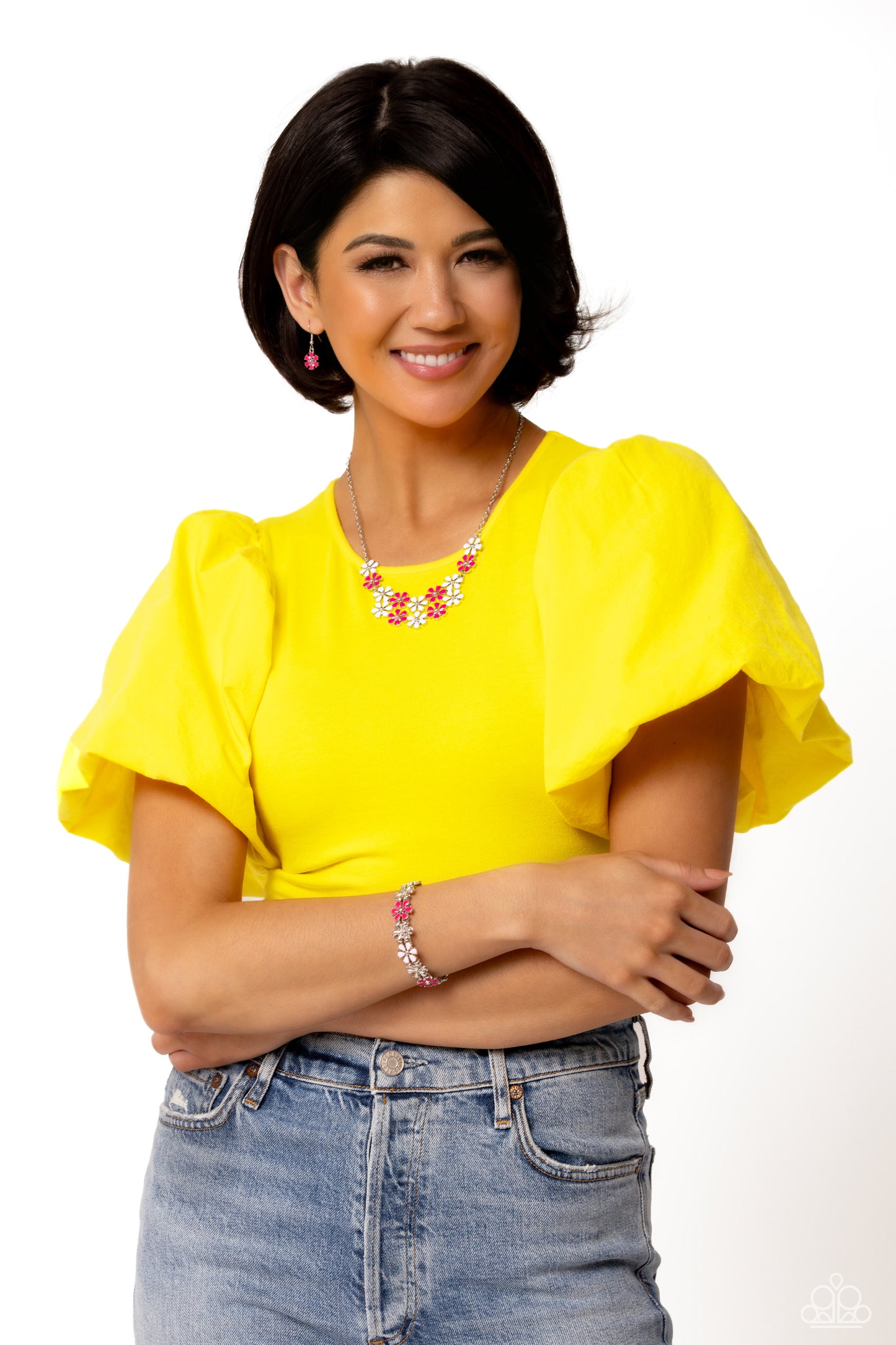 Floral Fever - Pink Peacock, Light Pink Flower Necklace Paparazzi N1860