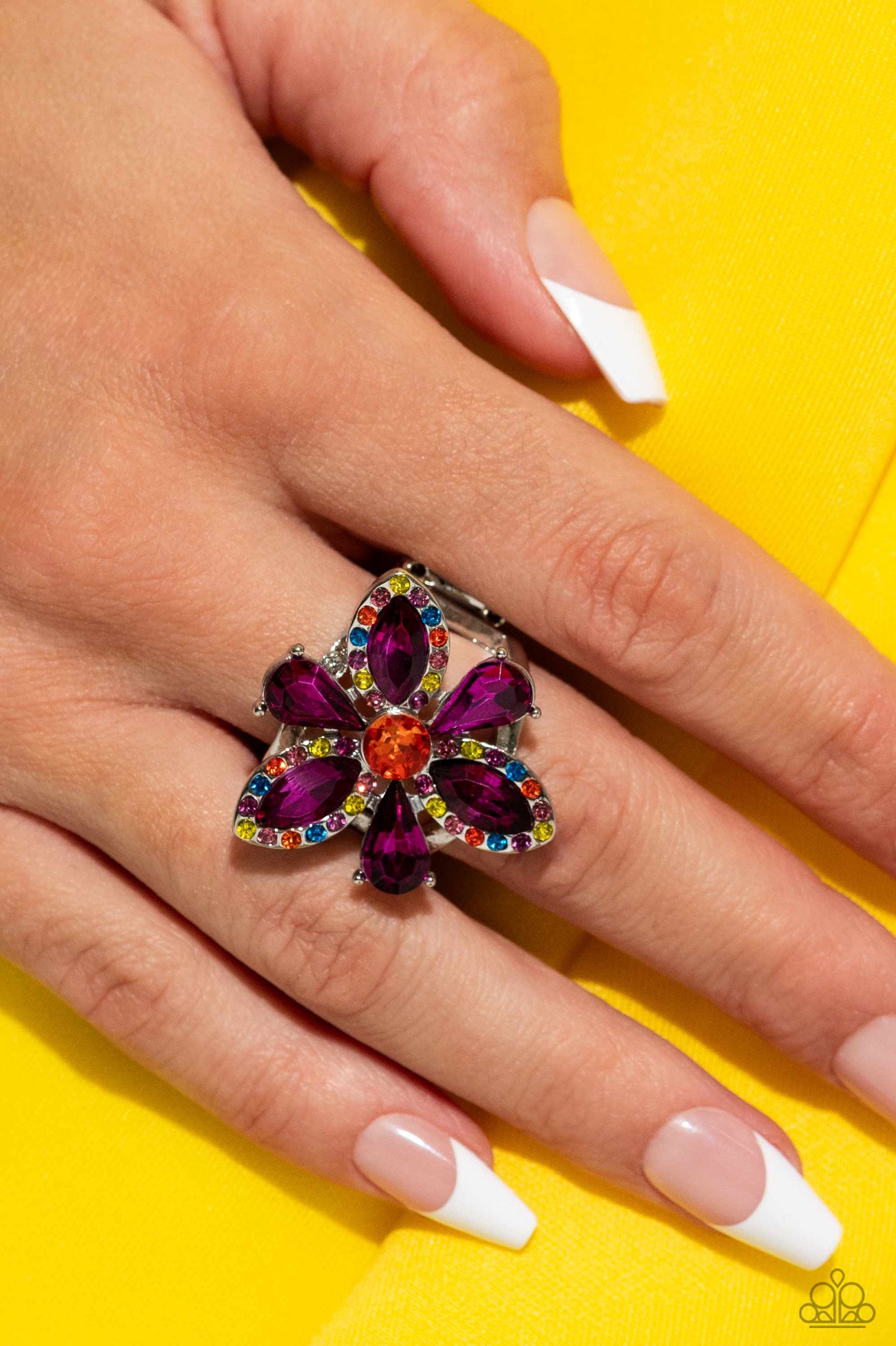 Blazing Blooms - Multi Color Flower Ring Life Of The Party December 2023 R0670