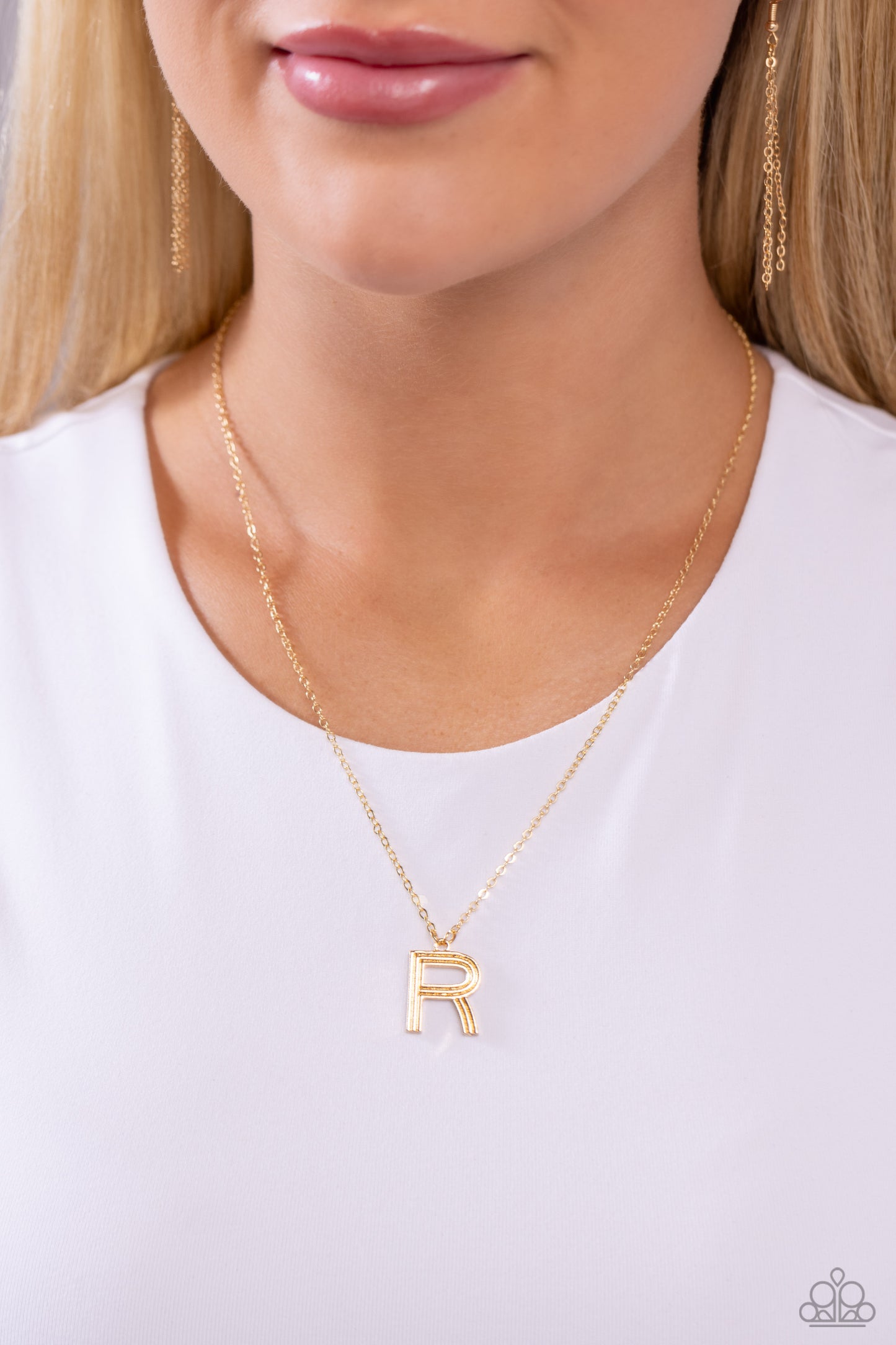 Leave Your Initials - Gold - R Initial Necklace Paparazzi N1714