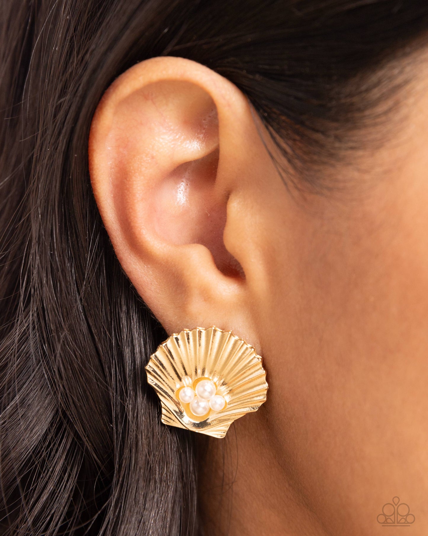 Oyster Opulence - Gold Oyster Shell & Glossy White Pearl Post Earring Paparazzi E1894