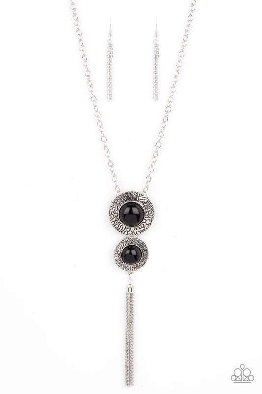 Abstract Artistry Black Necklace Paparazzi  N0391
