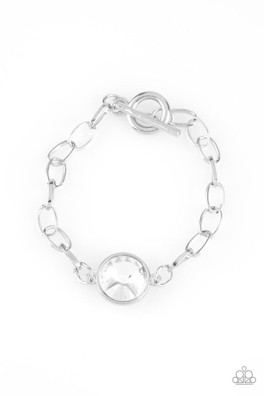 All Aglitter White Bracelet Paparazzi B0075