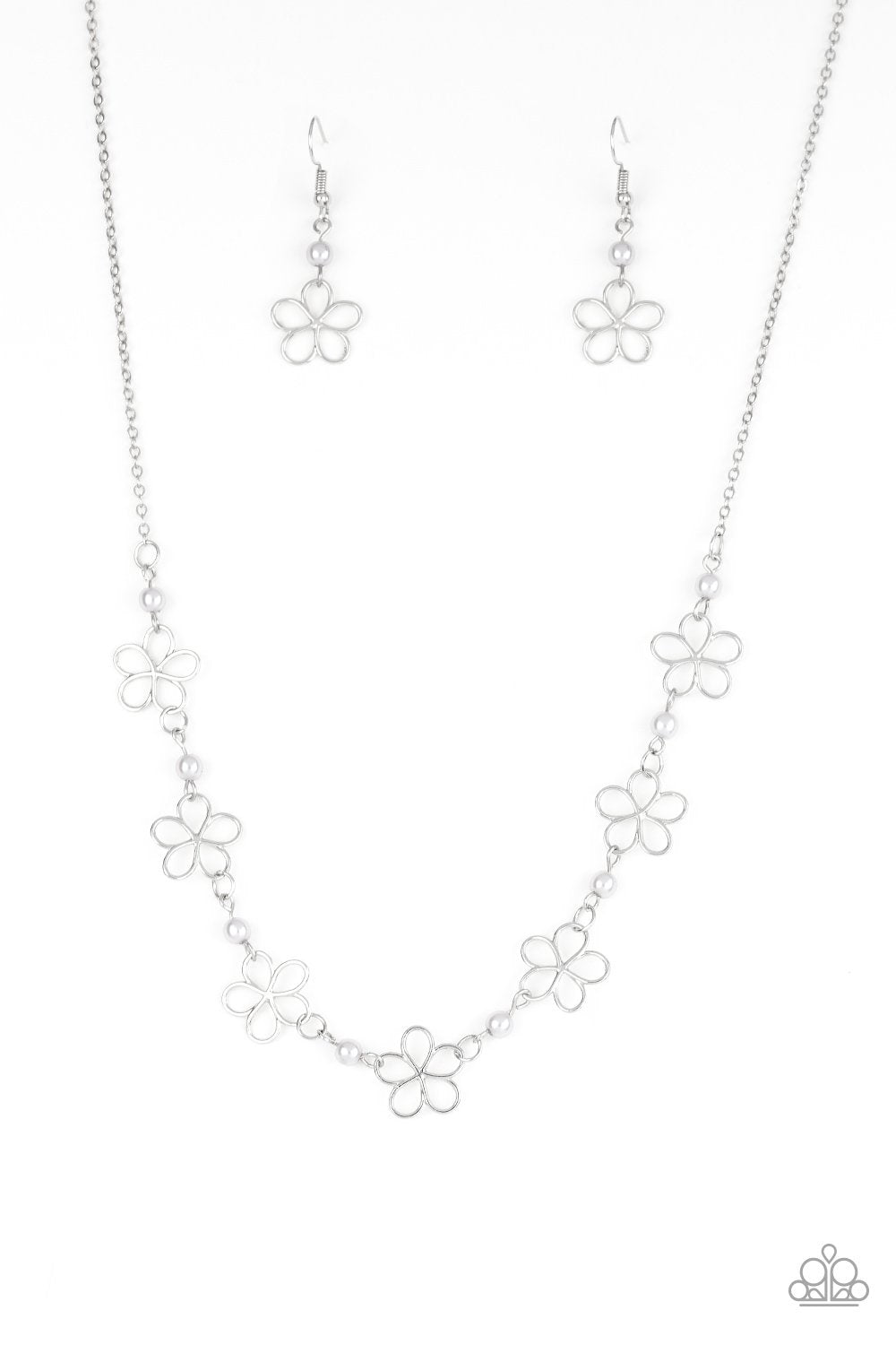 Always Abloom Silver Necklace Paparazzi   N0025
