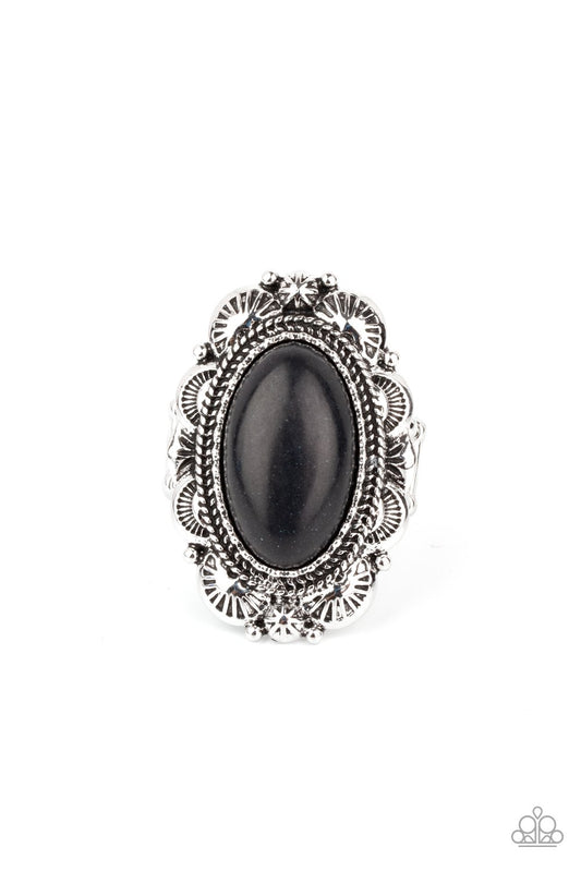 Bring Down The Ranch House Black Ring Paparazzi R0046
