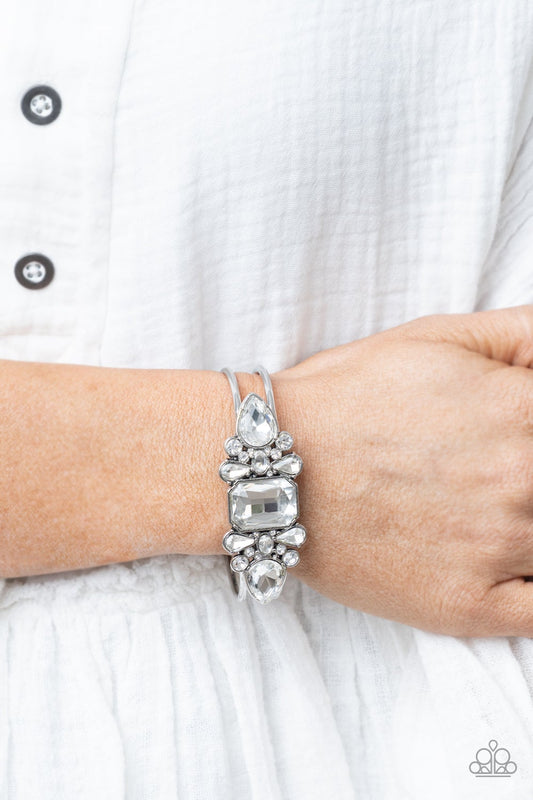 Call Me Old-Fashioned White Bracelet Paparazzi B0264