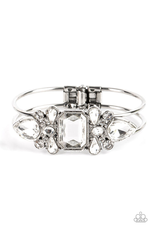 Call Me Old-Fashioned White Bracelet Paparazzi B0264