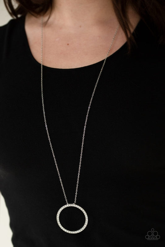 Center Of Attention White Rhinestone Necklace Paparazzi N0497
