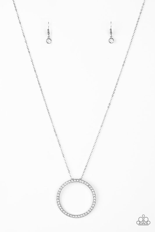 Center Of Attention White Rhinestone Necklace Paparazzi N0497